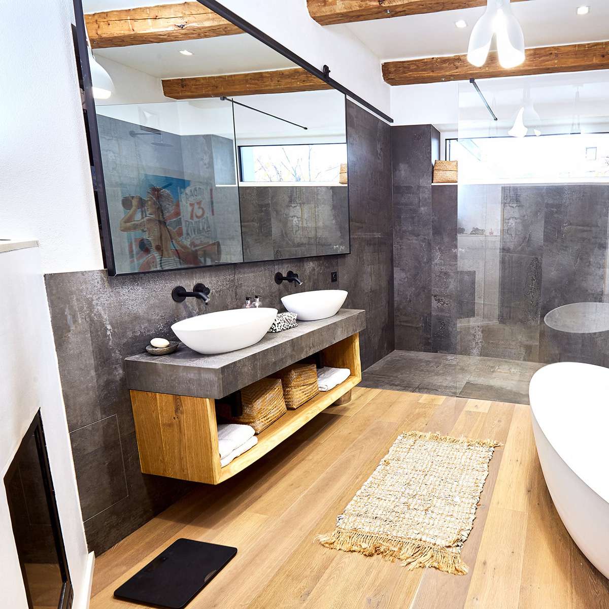 Exclusive Home | Content