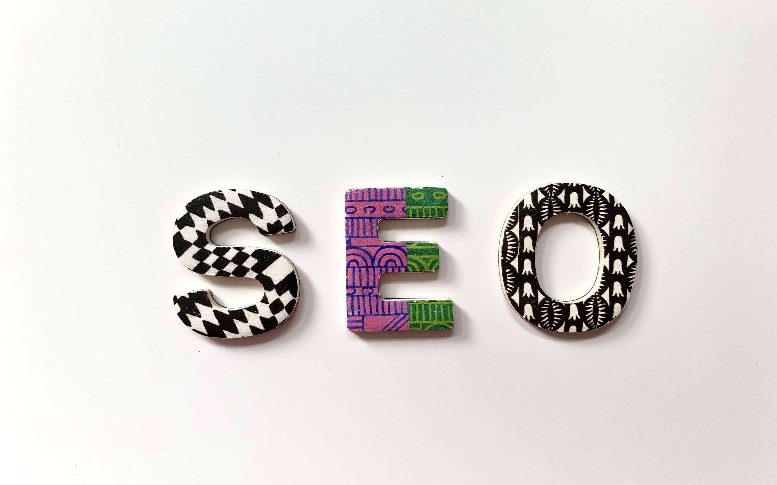 What is SEO? And how does it help me improve my position in the market?: You have heard the term SEO before, but you don’t know where to put it? SEO stands for Search Engine Optimization and defines marketing tools to improve your website’s exposure to your potential customers.
